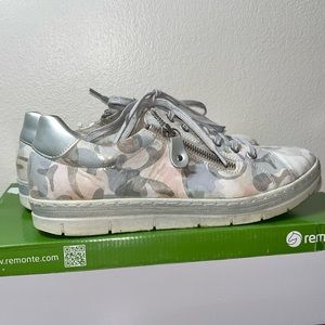 Remonte Shoes Sneakers Silver Pink Metallic Camoflauge Women’s SZ 9.5